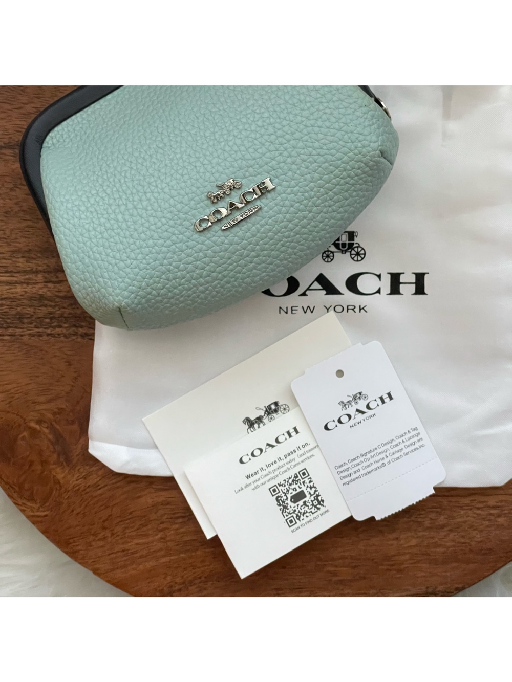 COACH Light Blue Pebble Leather Blueberry Kisslock Coin Purse - Picture 3 of 13